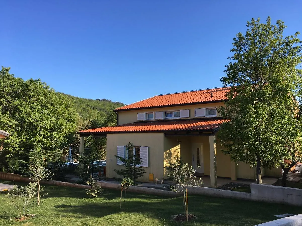 Villa Dee'S House And Pool Labin